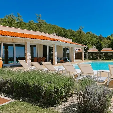 Natura 3 - Opatija By Guide Villa *